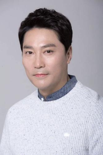 Seojun Hong