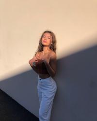 Leela Owen 1075