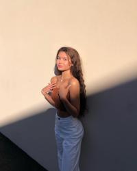Leela Owen 1079