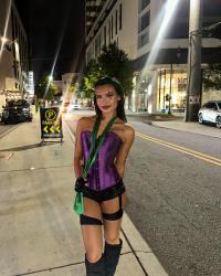 Leela Owen 1112