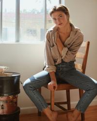 Stefanie Scott 1056