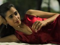 Alba Flores 1064