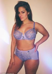 Ashley Graham 1009
