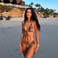 Barbara de Regil 1060