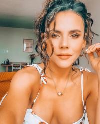 Carolina Gaitán 1005
