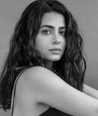 Emeraude Toubia 1007