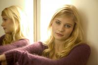 Emilie de Ravin 1150