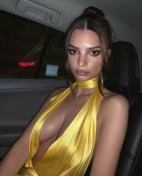 Emily Ratajkowski 2470