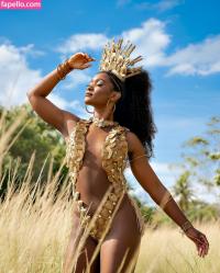 Erika Januza 1347