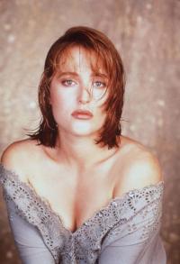 Gillian Anderson 1142