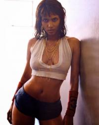 Halle Berry 1000