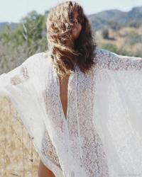 Halle Berry 1050
