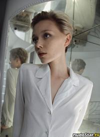 Ivanna Sakhno 1042