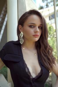 Joey King 1099