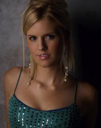 Maggie Grace 1108