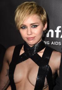 Miley Cyrus 1000