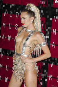 Miley Cyrus 1060