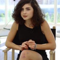 Olivia Delcan 1049