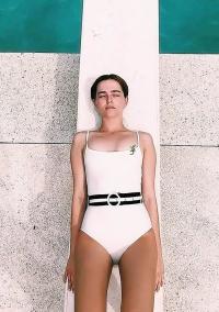 Zoey Deutch 1153