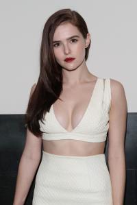Zoey Deutch 1588